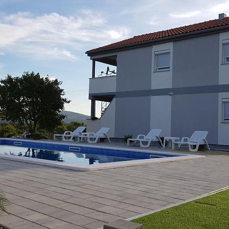 Apartments Zanic With Private Swimming Pool And Sea View Стариград-Пакленица Экстерьер фото