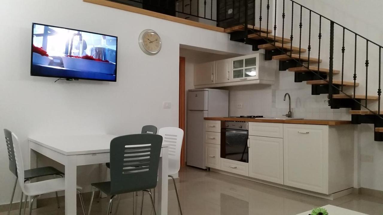 Apartments Zanic With Private Swimming Pool And Sea View Стариград-Пакленица Экстерьер фото