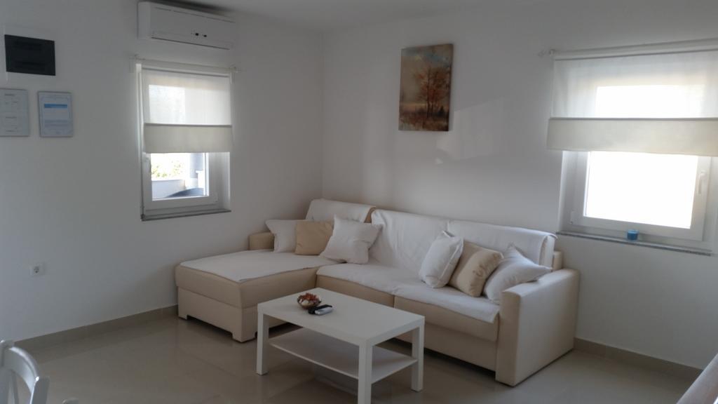 Apartments Zanic With Private Swimming Pool And Sea View Стариград-Пакленица Экстерьер фото