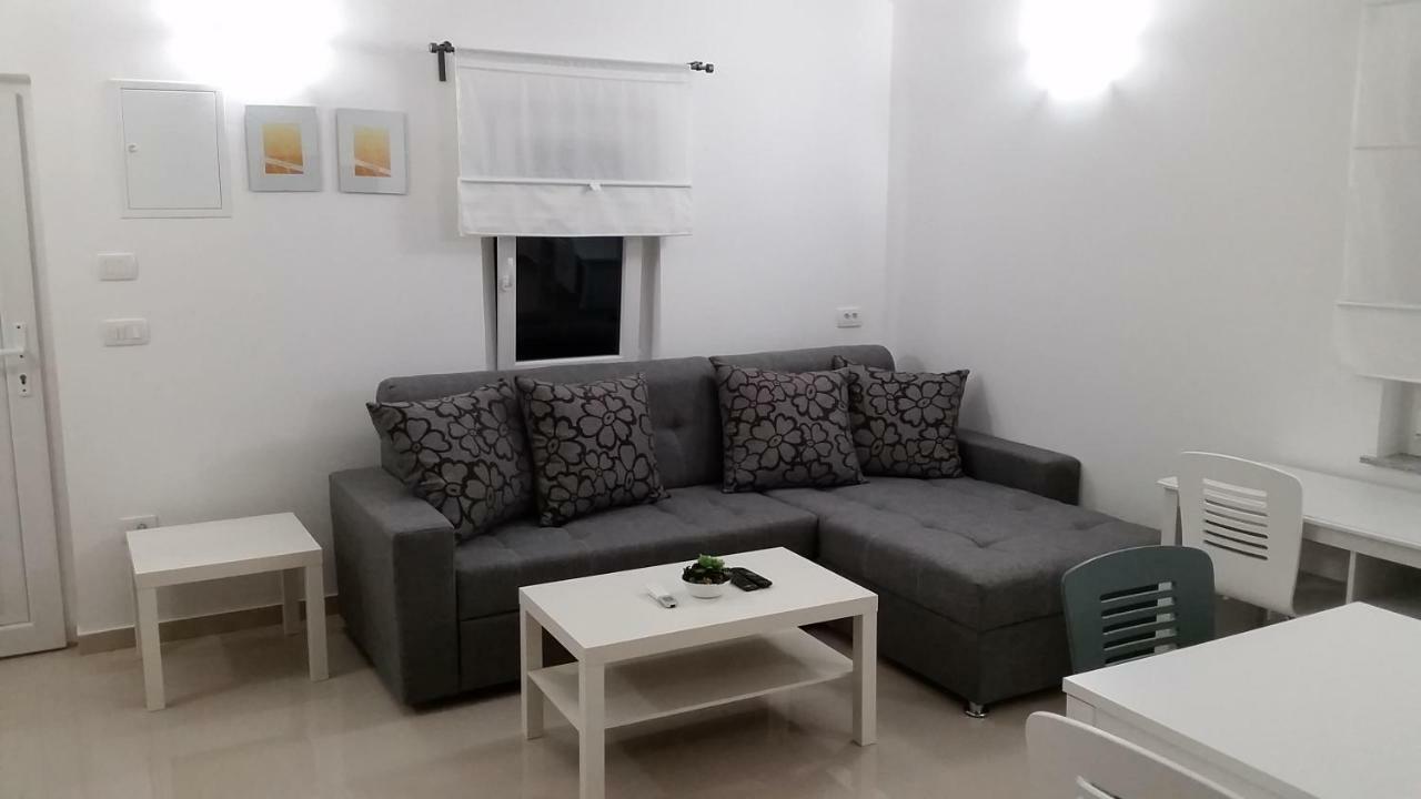 Apartments Zanic With Private Swimming Pool And Sea View Стариград-Пакленица Экстерьер фото